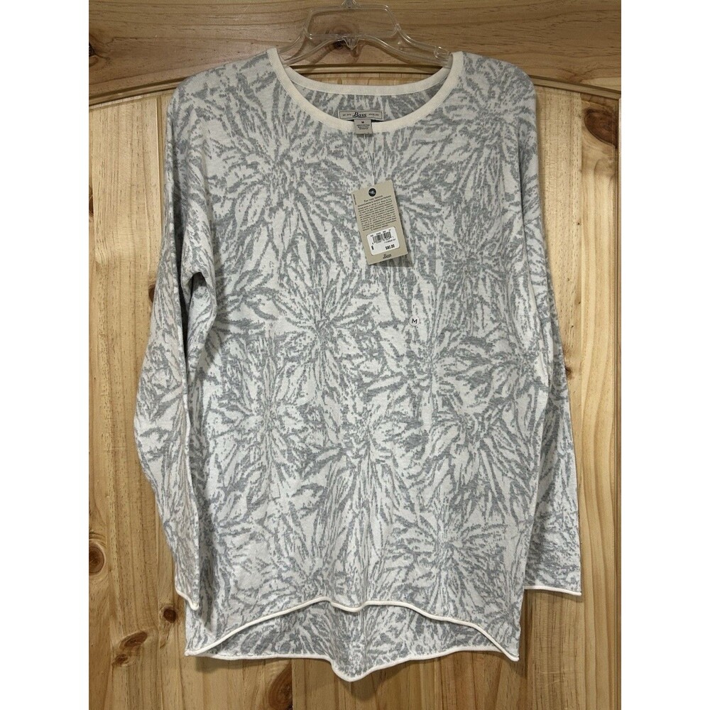 Bass Womans Light Weight Sweater NWT Size M Grey White Floral Pattern